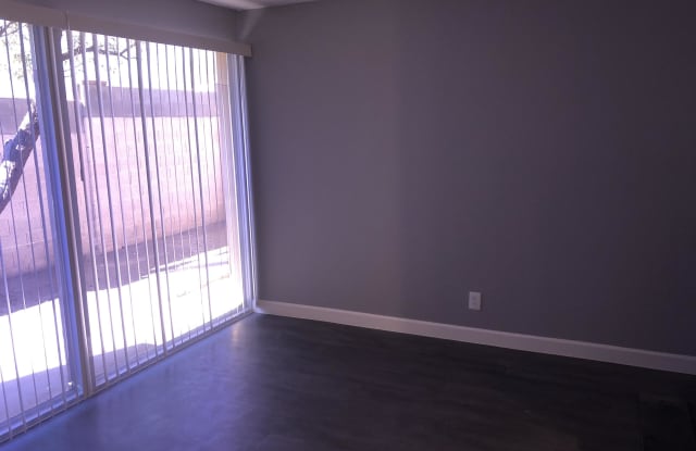 2036 W CACTUS Road Gallery 3