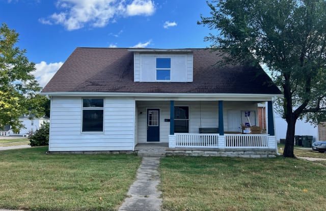 611 Cleburn St photos photos