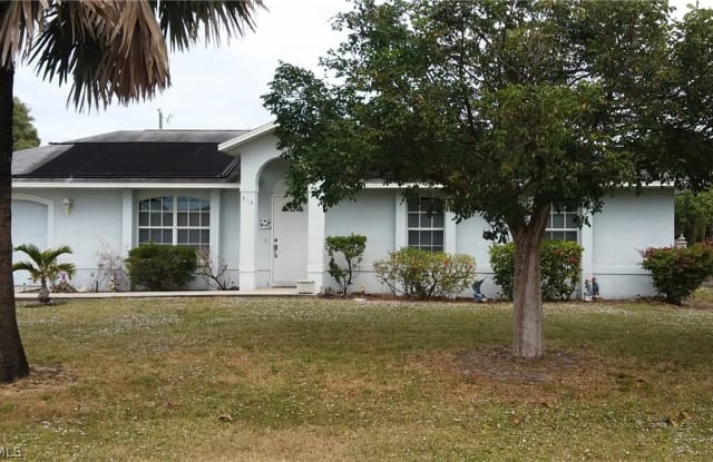 913 SE 16th Street - 913 Southeast 16th Street, Cape Coral, FL 33990