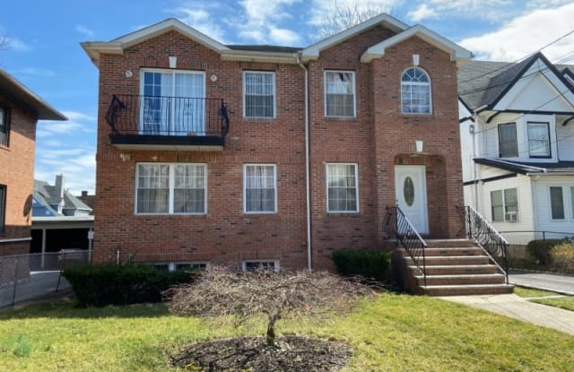 75 ELM ST - 75 Elm Street, Essex County, NJ 07042