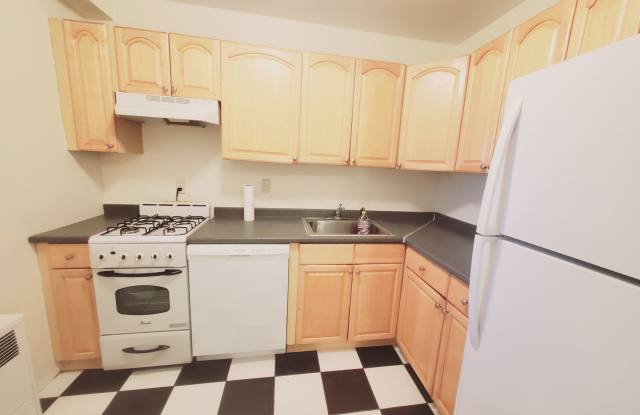 444 Bedford Street photos photos