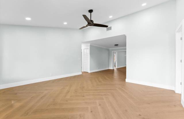 1721 SW 10TH Street Gallery 3