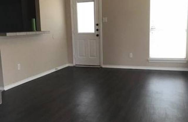 1303 Piedmont Gallery 2