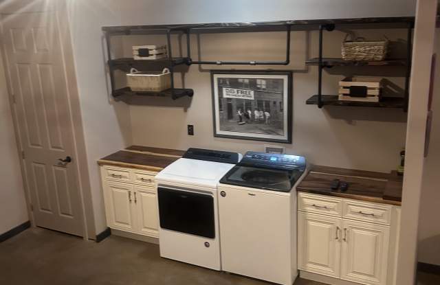 3060 Snowberry Loop Gallery 3