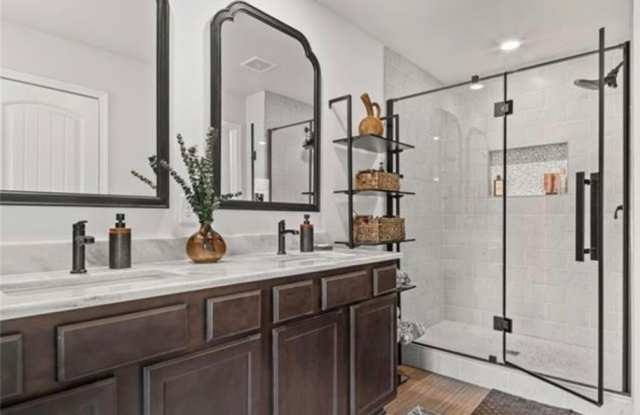 507 Bishop Ln Gallery 3