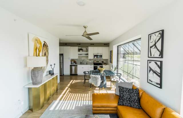 District Lofts Apartments Gallery 4