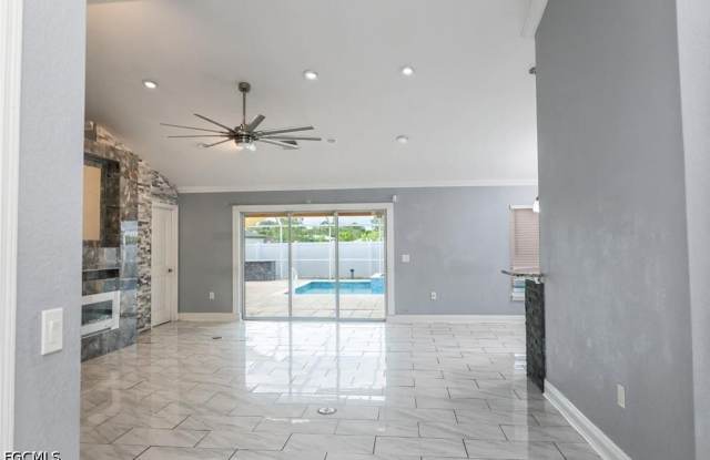 432 Willowbrook Drive Gallery 4