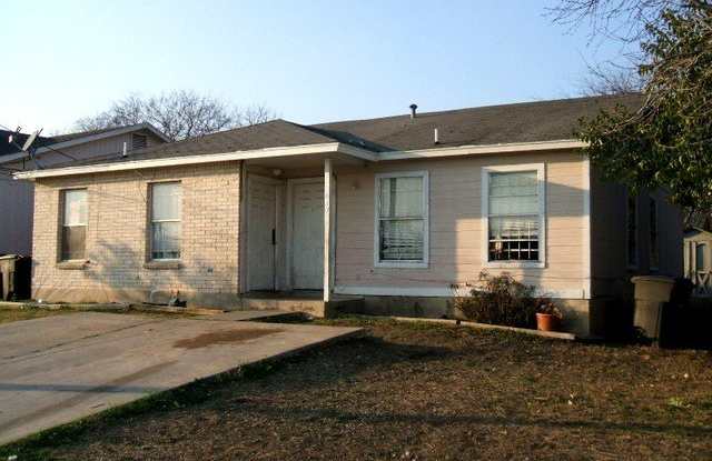 629 I ST unit: 2 - 629 I Street, San Antonio, TX 78220