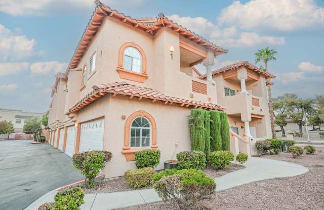 Gated Community townhome, with private garage photos photos
