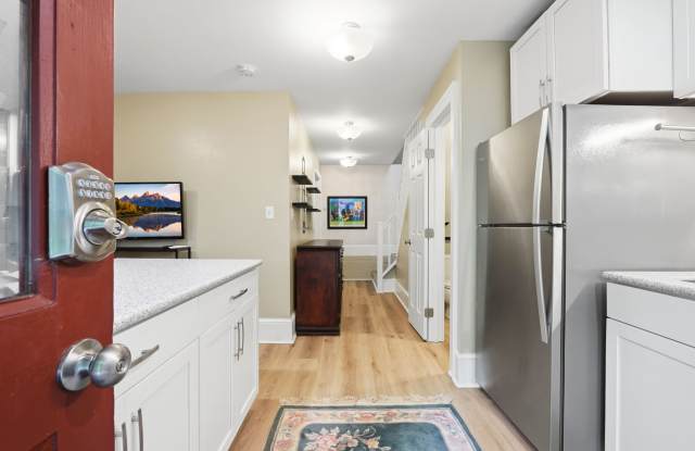 826 Mentelle Drive Northeast Gallery 3