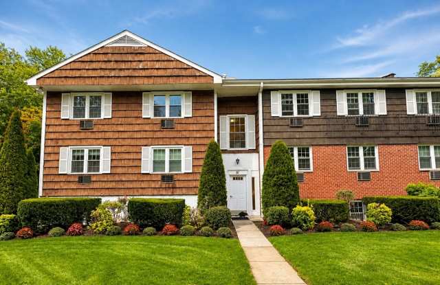 Charming 2BR Condo in Mount Vernon w/ Terrace on a Dead End Street photos photos