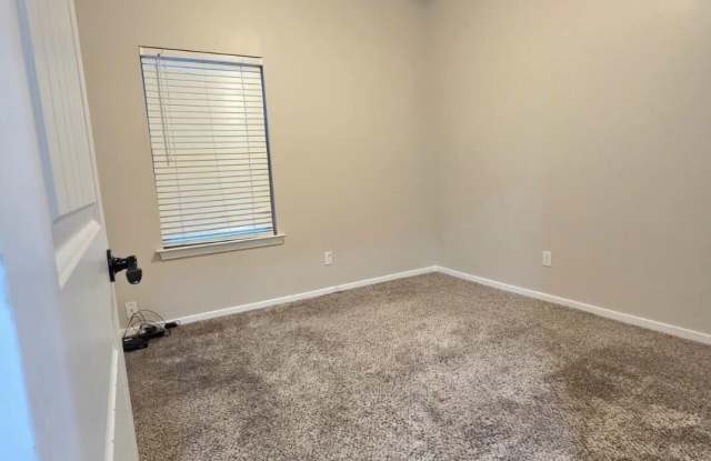 2153 Blue Valley Gallery 2