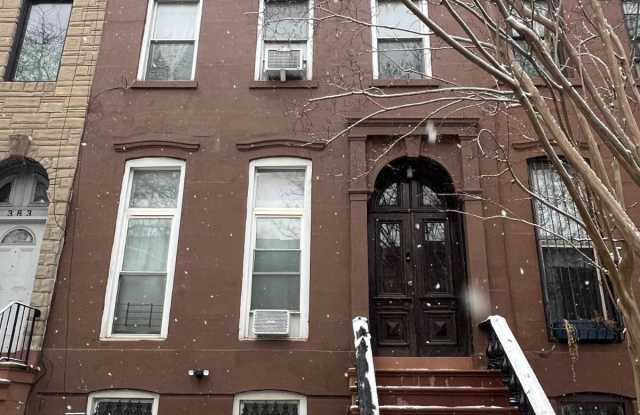 385 Macon St photos photos