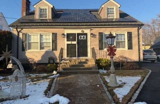 8 Rowe Pl - 8 Rowe Place, Bloomfield, NJ 07003