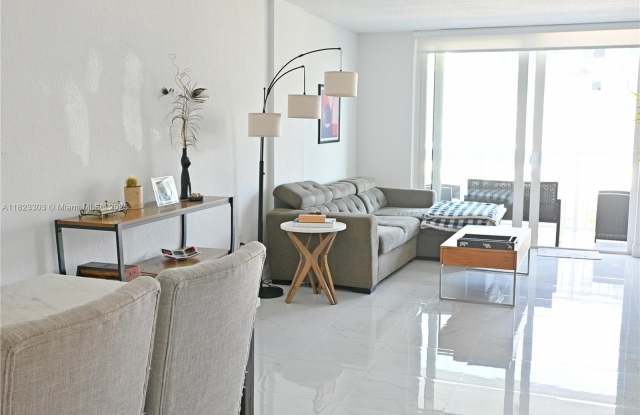 947 Lenox Ave photos photos