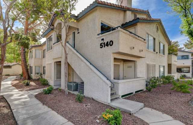 Spectacular 2 Bedroom. 2nd Floor Condo in Gated Community! photos photos