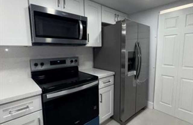 1041 NW 124th Ave # 0, Pembroke Pines, FL 33026 photos photos