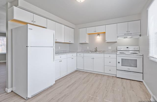 2262-2268 Farlin Ave photos photos