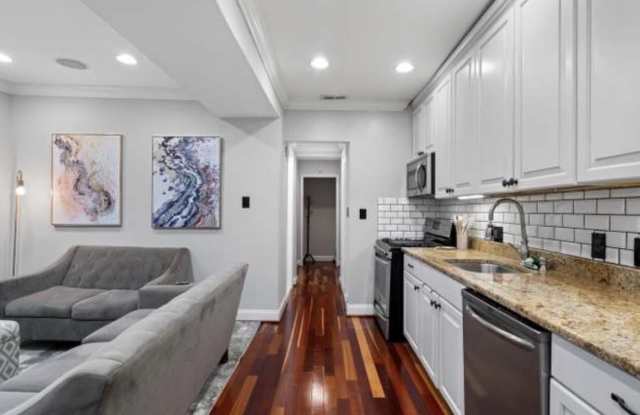 1317 Adams Street Northeast - 3Unit 3 Gallery 4