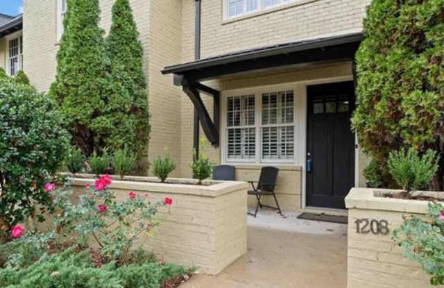 1208 BARRISTERS COURT photos photos