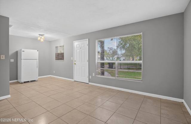 4030 LEONARD Circle E Gallery 4