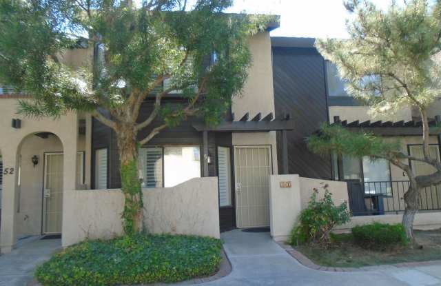 QUAILWOOD CUTIE IN GATED COMMUNITY!!! $2347.50 MOVES YOU IN!!! photos photos