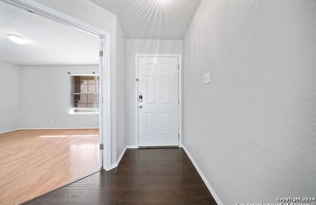 129 Foxglove Pass Gallery 2