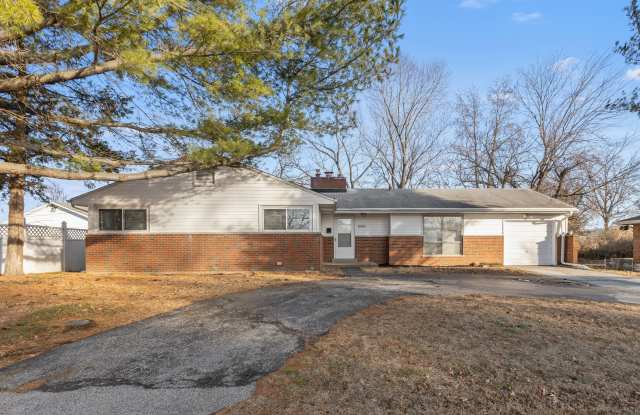 10104 Bellefontaine Rd - 10104 Bellefontaine Road, Bellefontaine Neighbors, MO 63137