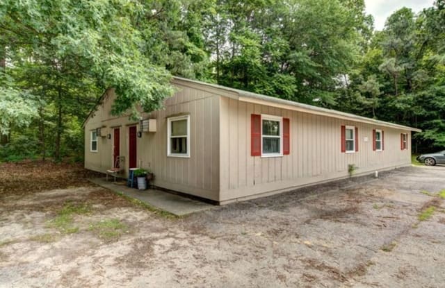 2582 Alcott Rd - 2582 Alcott Road, Bellwood, VA 23237