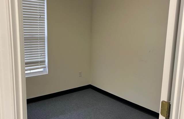 263 Commerce Dr. Gallery 4