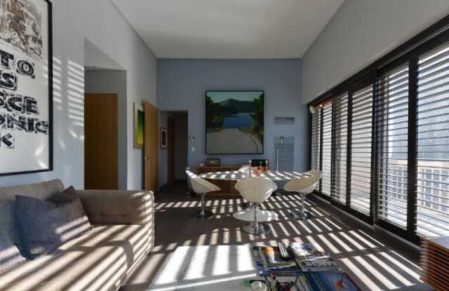 200 East 69th Street Gallery 4