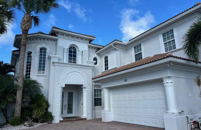 182 Rosalia Court Gallery 2