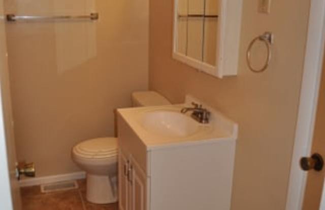 8090 So. 650 E. Gallery 4
