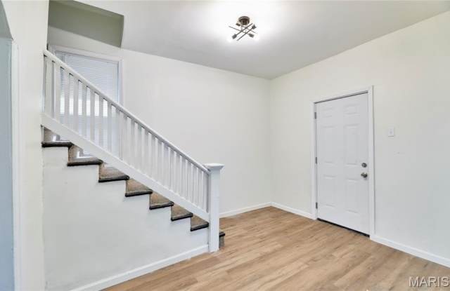 6625 Bartmer Avenue Gallery 4
