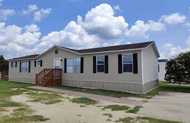 217 East Tower Lane - 217 East Tower Lane, Rocky Mount, NC 27804