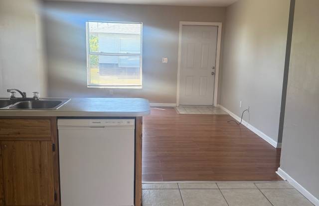 1038 NE 8th St - 1038 Northeast 8th Street, Cape Coral, FL 33909 1038 NE 8th St - 1038 Northeast 8th Street, Cape Coral, FL 33909