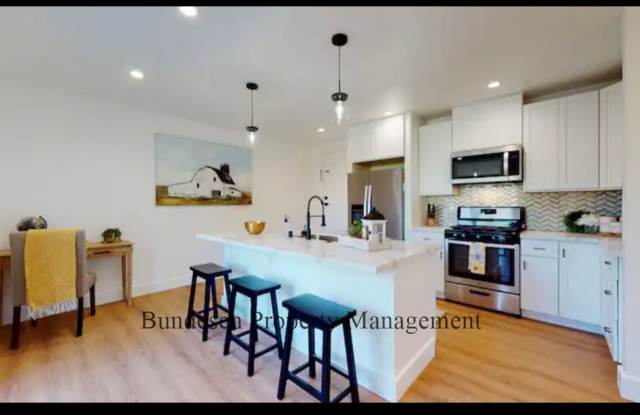 Furnished or Unfurnished 1-Bed in Petaluma – All Utilities Included photos photos