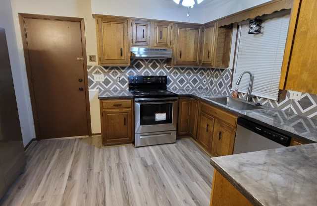 2141 South Lori Lane Gallery 2