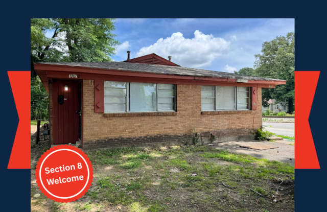 1072 S Willett St photos photos