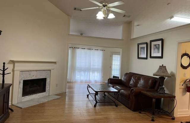 1590 Westfield Court Gallery 2