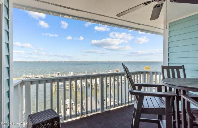 1010 Salter Path Road Gallery 1