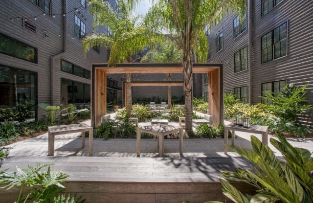 Paramount at South Market District Gallery 4