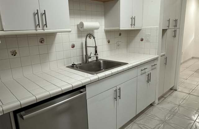 811 Ne 2 Pl photos photos