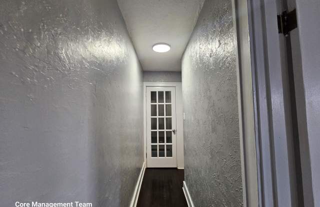 Updated 1 bedroom 1 bath apartment for rent in Mt Oliver Gallery 4