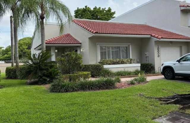 10000 NW 43rd Ter photos photos