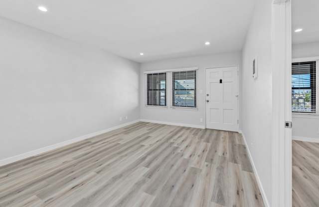 HILLCREST GREAT RENOVATED ONE BEDROOM APARTMENT. photos photos HILLCREST GREAT RENOVATED ONE BEDROOM APARTMENT. photos photos