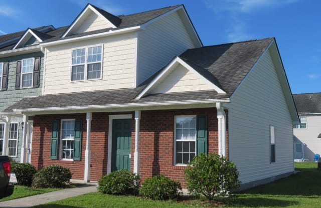 207 Ashwood Drive - 207 Ashwood Dr, Jacksonville, NC 28546