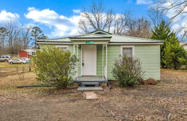 Now Accepting Section 8! - 219 Old Bryan Road, Sumiton, AL 35148