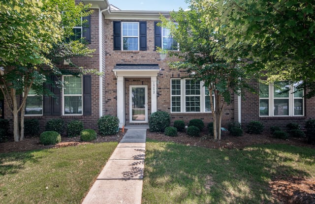18452 W Catawba Ave - 18452 West Catawba Avenue, Cornelius, NC 28031
