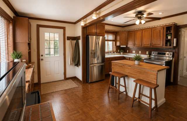 Charming 3BR/2BA Wauwatosa Home Near Parks & Shopping photos photos